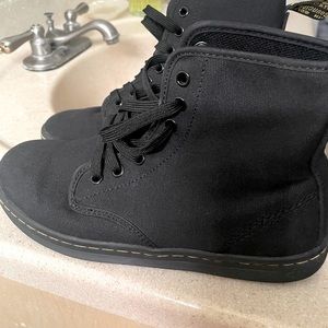Dr. Martens Canvas casual boots women’s